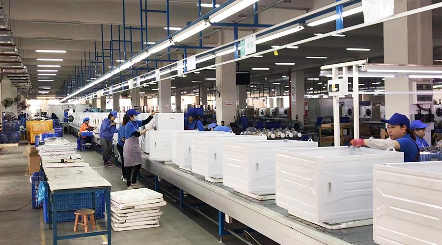 專業(yè)且專注！裝配車間開展客戶松下滾筒衣服烘干機(jī)生產(chǎn)