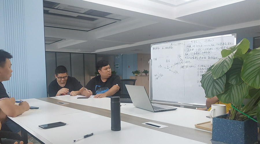 金環(huán)電器組織市場部人員開展產品銷售培訓