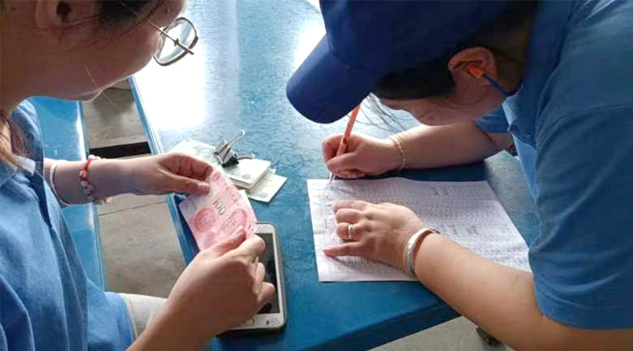 情系職工！金環(huán)電器為員工發(fā)放中秋暖心福利